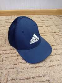 Кепка фирмы Adidas