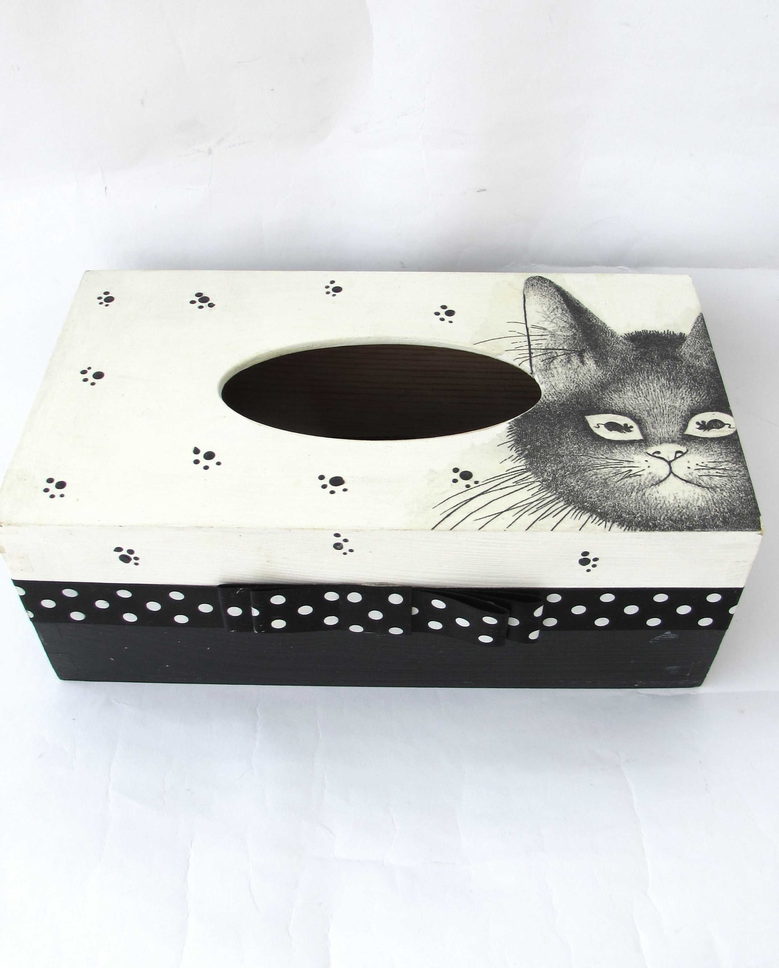Drewniane pudełko na chusteczki dla miłośników kotów decoupage