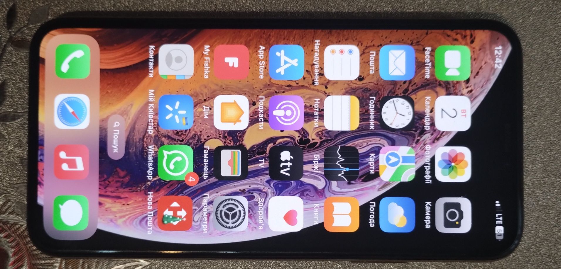 iPhone XS в хорошому стані