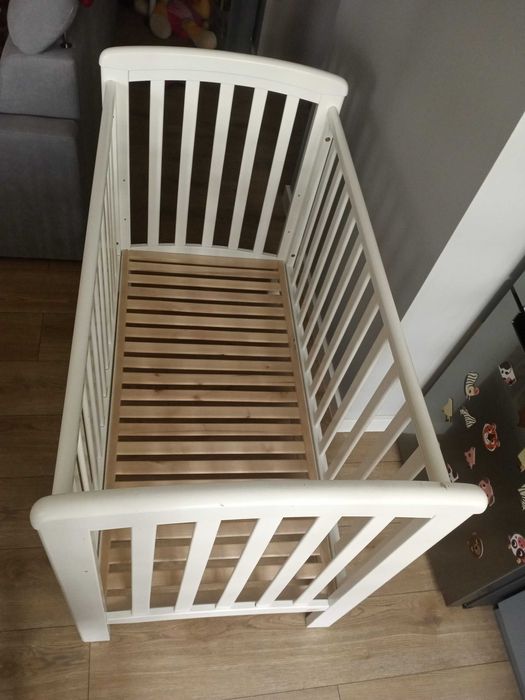 Łóżeczko niemowlęce