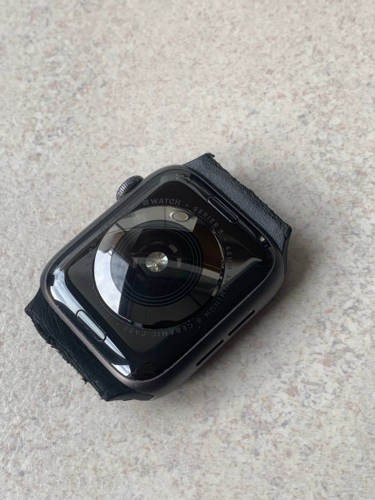 Apple watch series 5