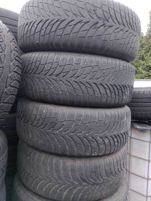Opony zimowe 205x55 R16 GOODYEAR zima 205/55/16 - komplet 4 sztuki