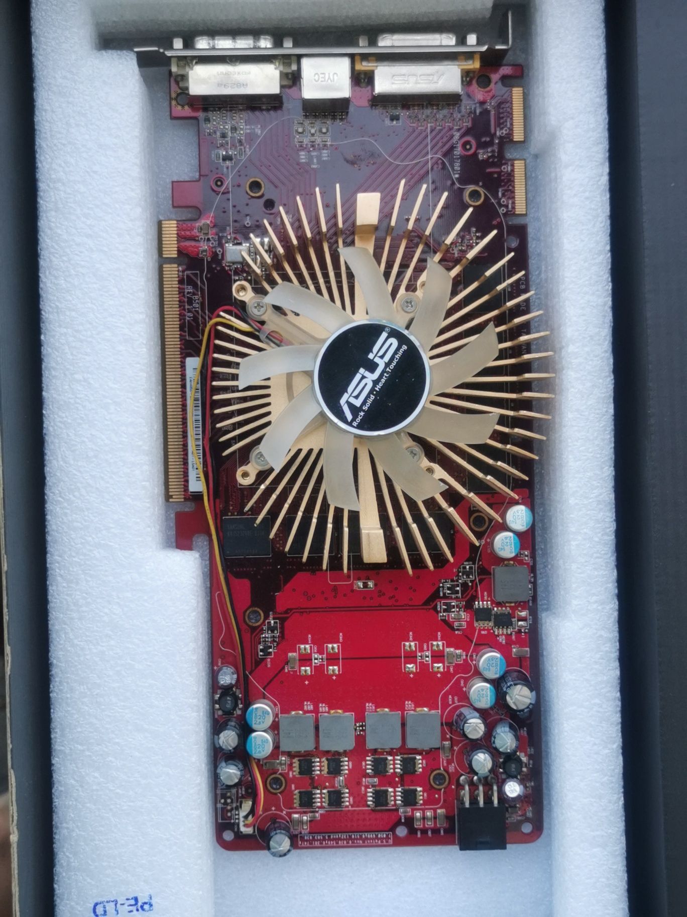Karta graficzna asus