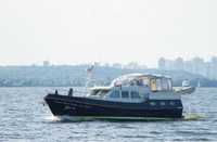 Яхта Linssen 43