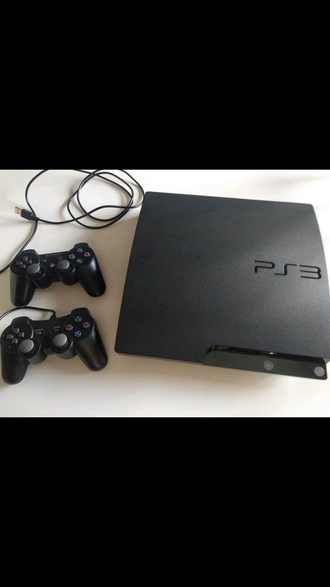 Consola PS3 Slim  praticamente nova !