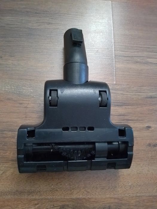 Rowenta, Elektrolux, turbo szczotka do odkurzania dywanów.