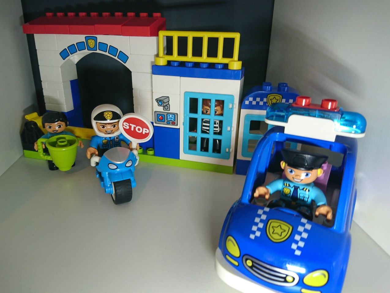 Świato dźwiek 2w1 Lego Duplo Posterunek policji + motocykl policyjny.