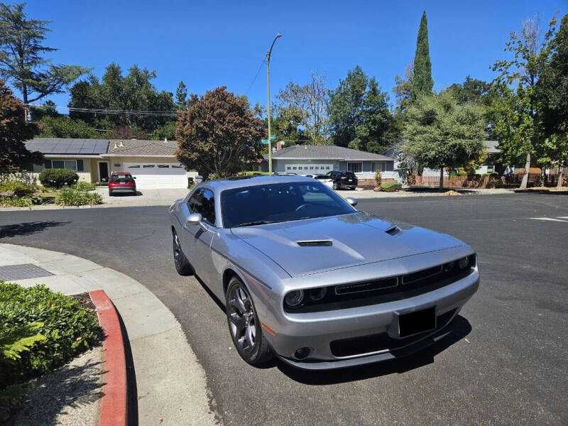 Dodge Challenger SXT Plus 2018