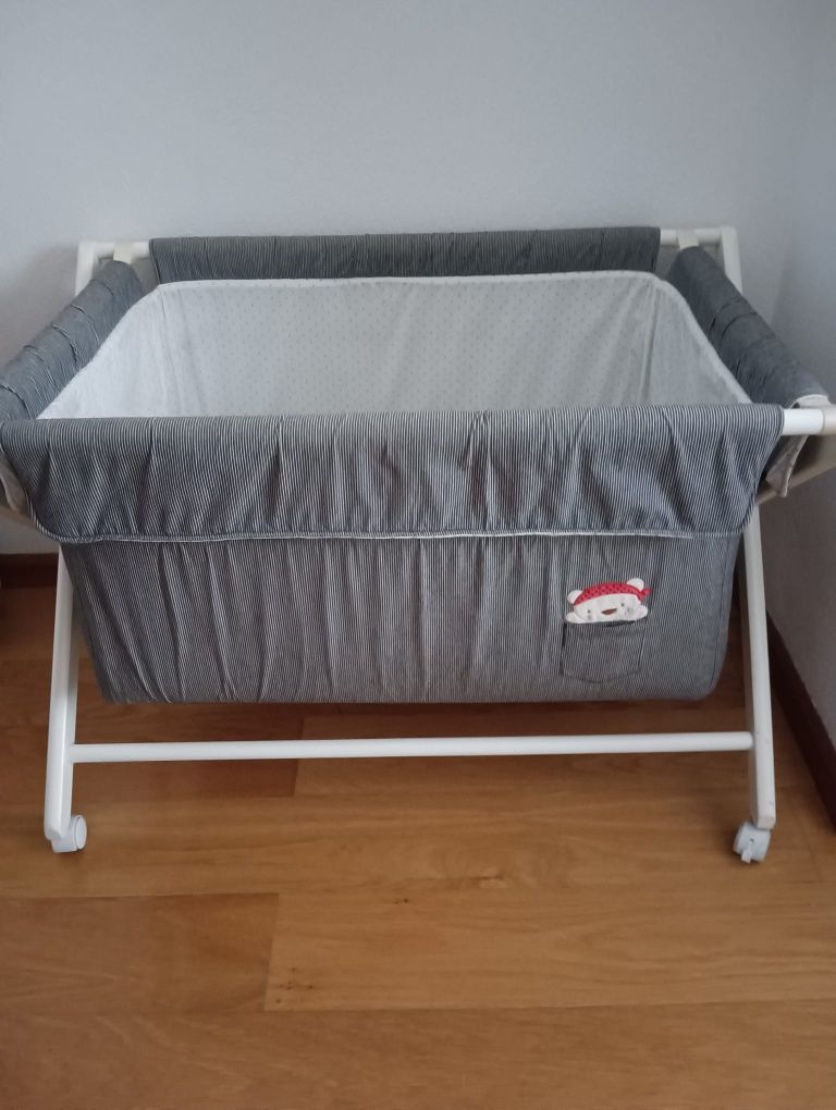 Berço recém nascido