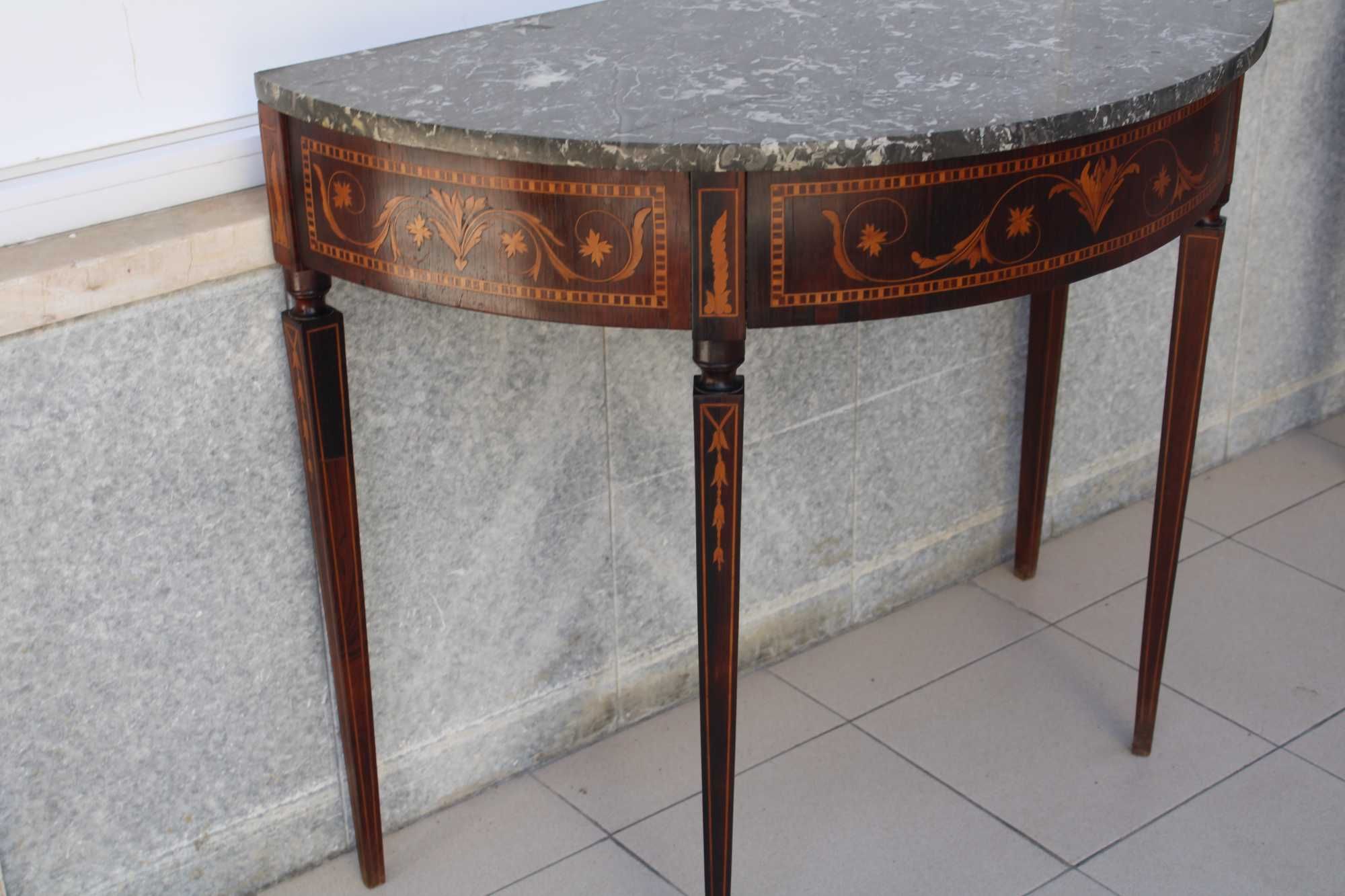 Mesa Dona Maria 1/2 Lua de encostar, embutidos pau Santo, Rosa e Cetim