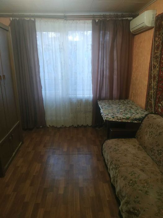Продам 1к.кв. Салтівка  вул. Гв.Широнінців 607 м/р     21000 у.е.   M
