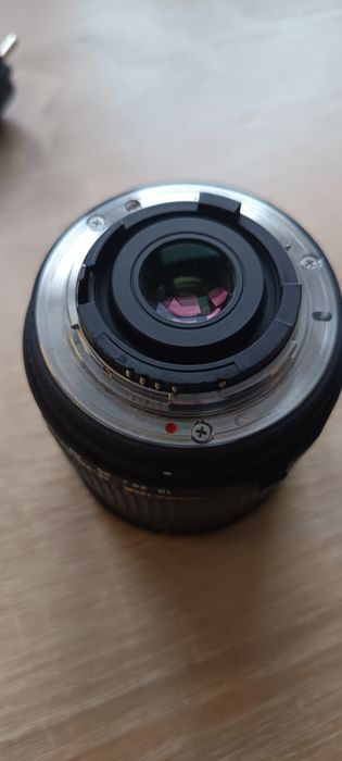 Sigma 18-200 F/3.5-6.3 DC