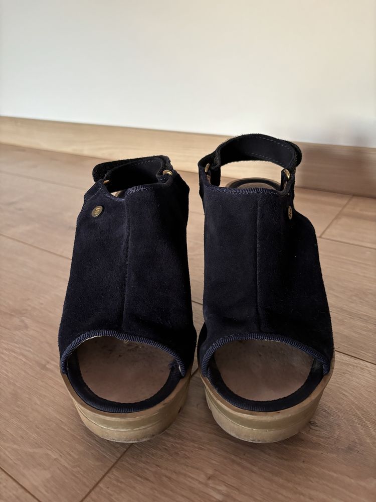 Sandalias salto alto azul N 36