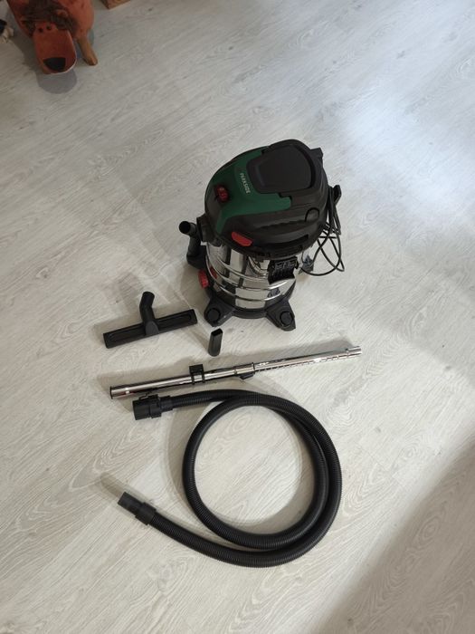 Aspirador pó e líquidos 25 litros parkside