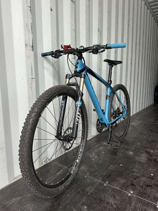 Rower cube reaction 19”, karbonowa rama, amortyzator fox