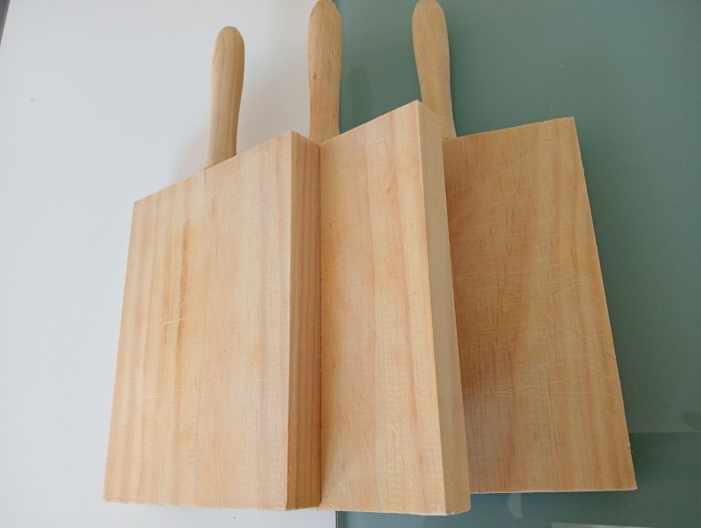 0. Tábuas de servir à mesa (ótimo estado)