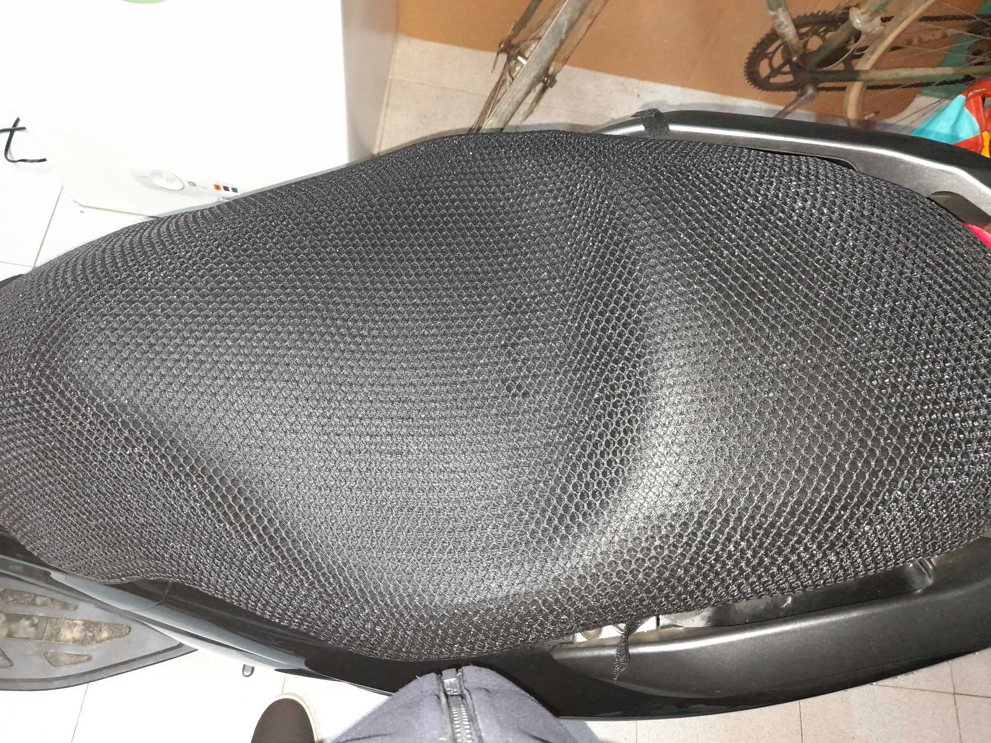 Capa para banco de scooter