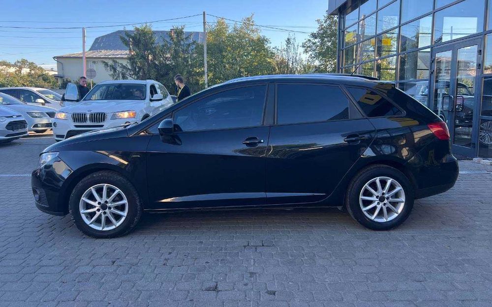 Seat Ibiza 2011 року