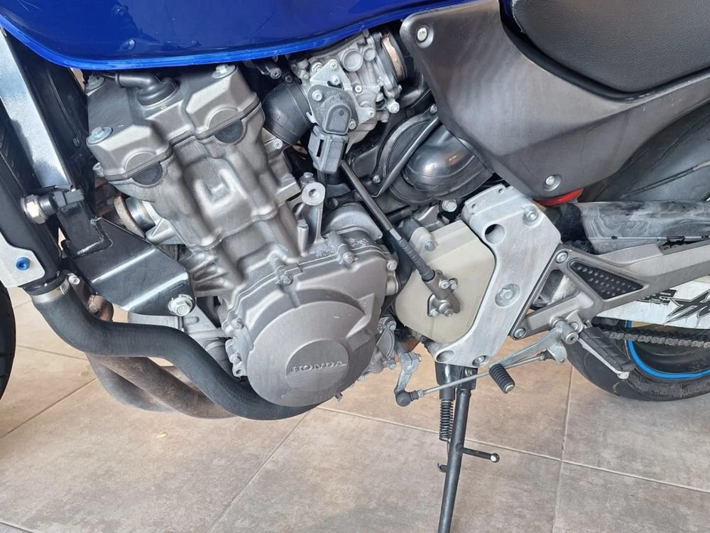 Hornet cb600F 2001