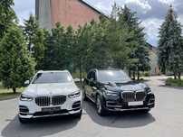 Auto do ślubu BMW X5 w kolorze BIAŁYM i CZARNYM