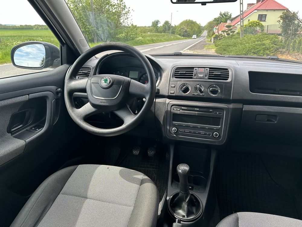 Skoda Fabia II 1.2 2012r/nowy rozrząd/auto w pełni gotowe do jazdy