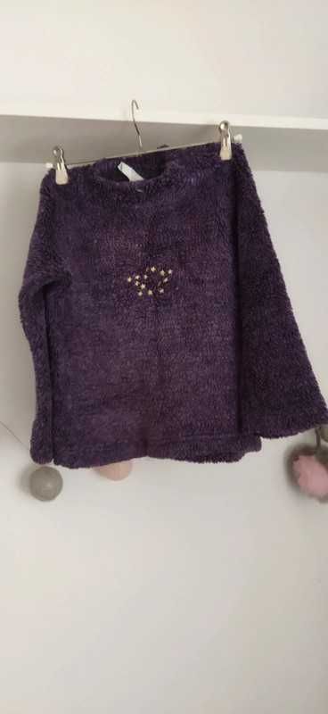 Fioletowy sweter dziecięcy