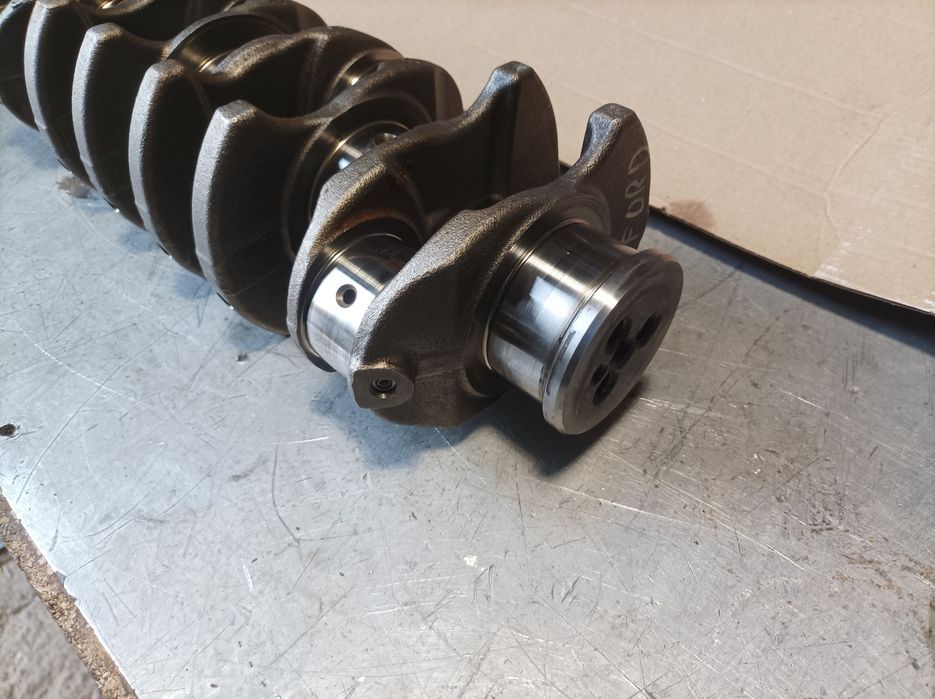 Колінвал Ford Transit 2.4 2.2 коленвал форд транзит