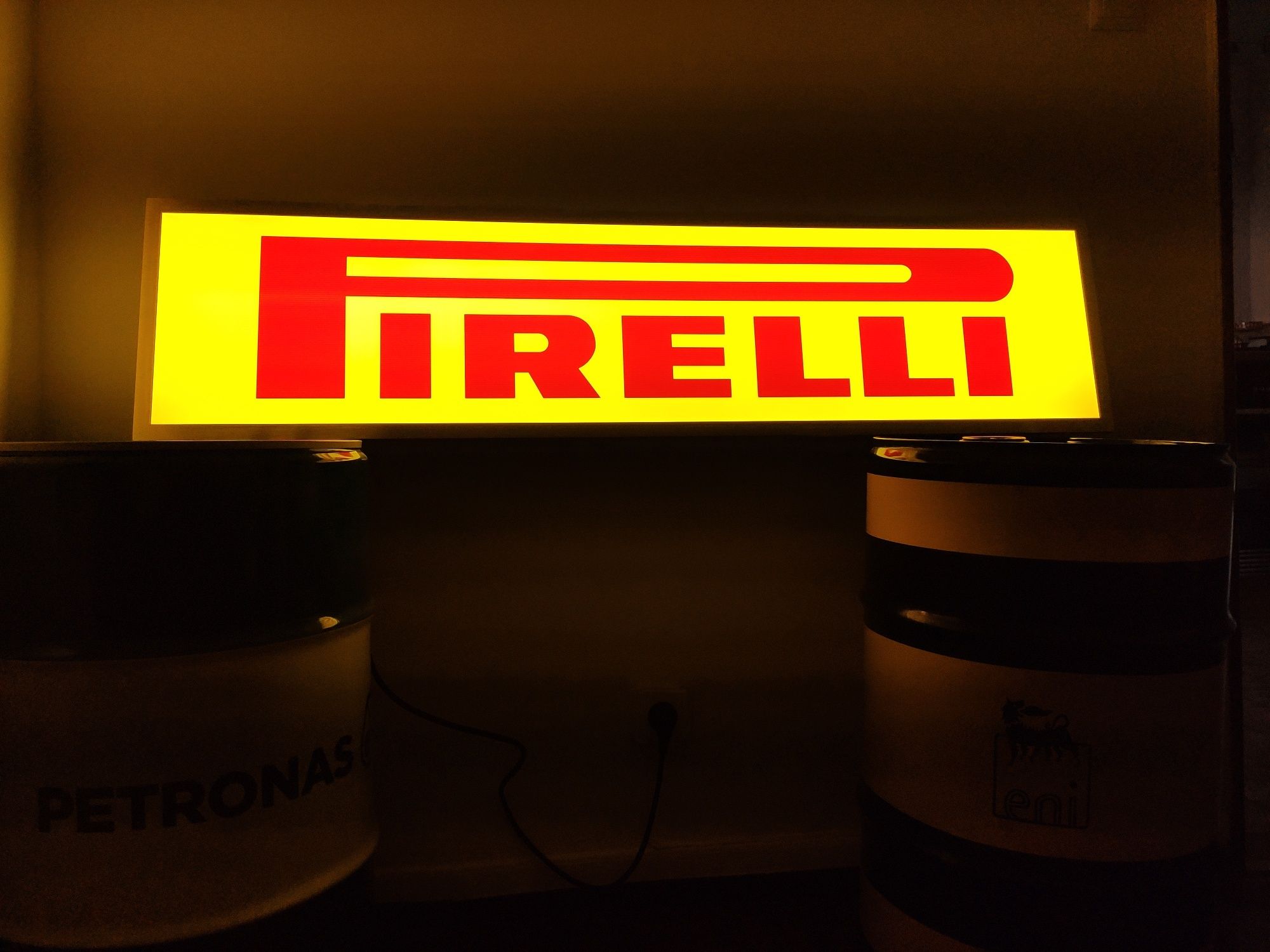 Reclame Luminoso Castrol/Pirelli/Porsche