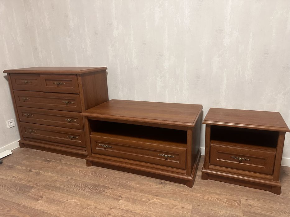 Комплект меблів (комод + тумба під ТВ + приліжкова тумба)