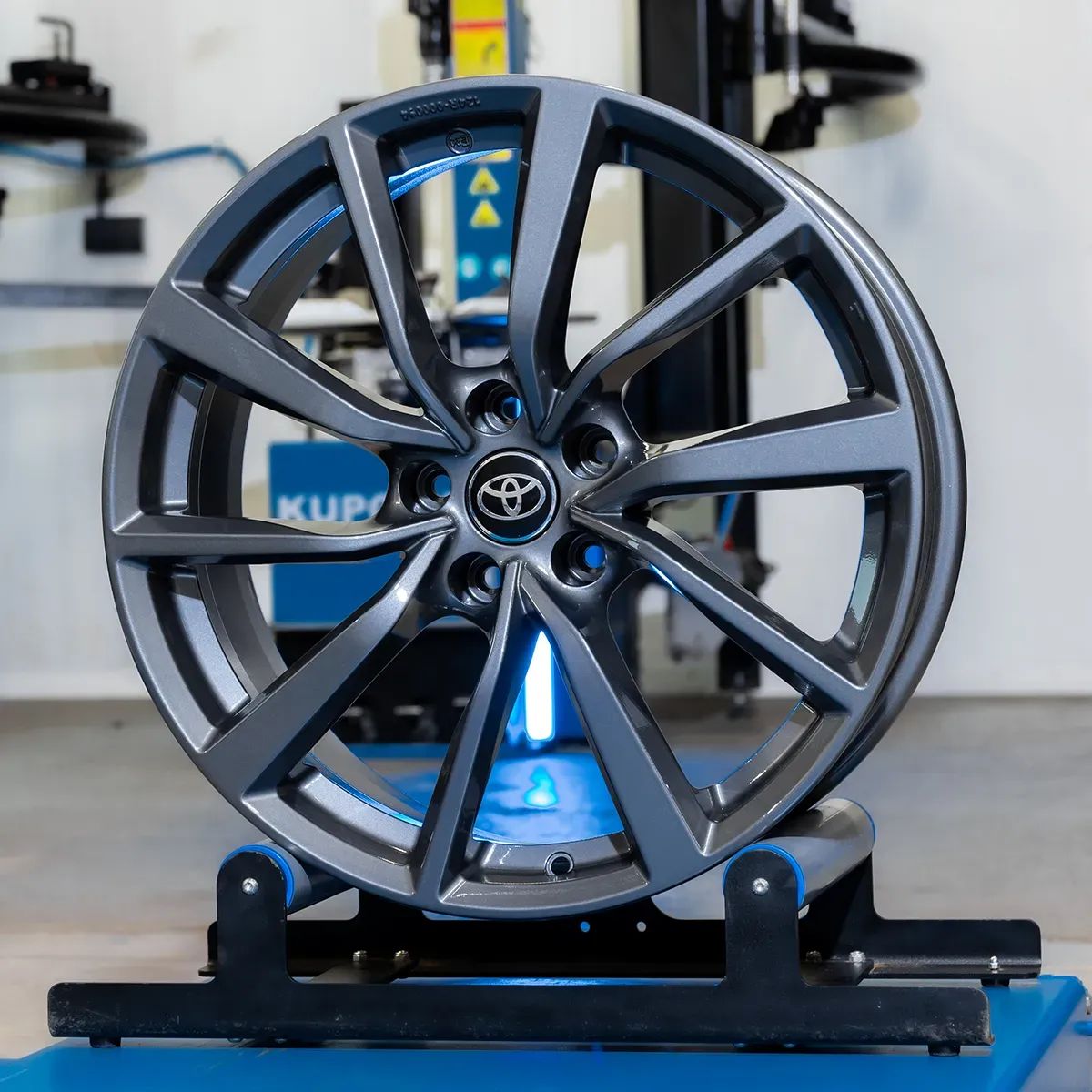 NOWE Oryginalne Felgi MAK 19" Toyota Harrier RAV4 Sienna Matrix