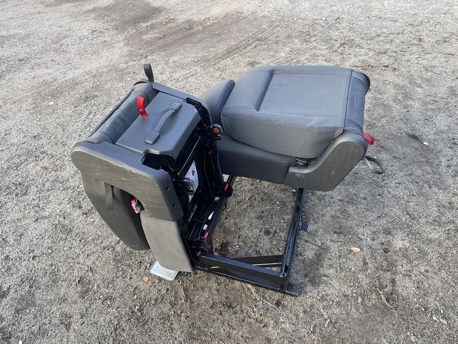 Сидіння полуторка спарка trafic 3 сидения vivaro водійське primastar