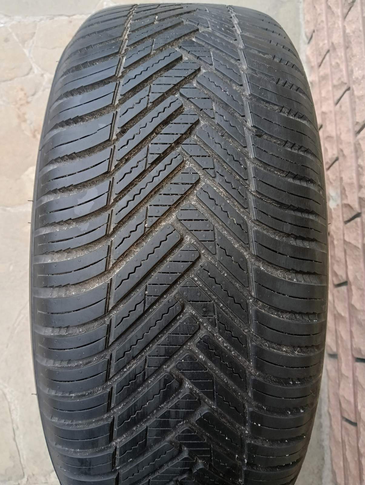 Hankook Kinergy 4s2 225/55 r16 99w (270км/ч)