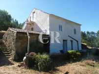 2 casas, anexos, propriedade isolada com 4.800m2 de terreno e furo – S