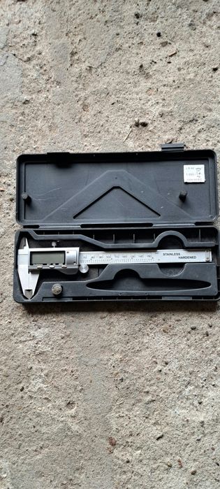 Suwmiarka elektroniczna metalowa 150mm
