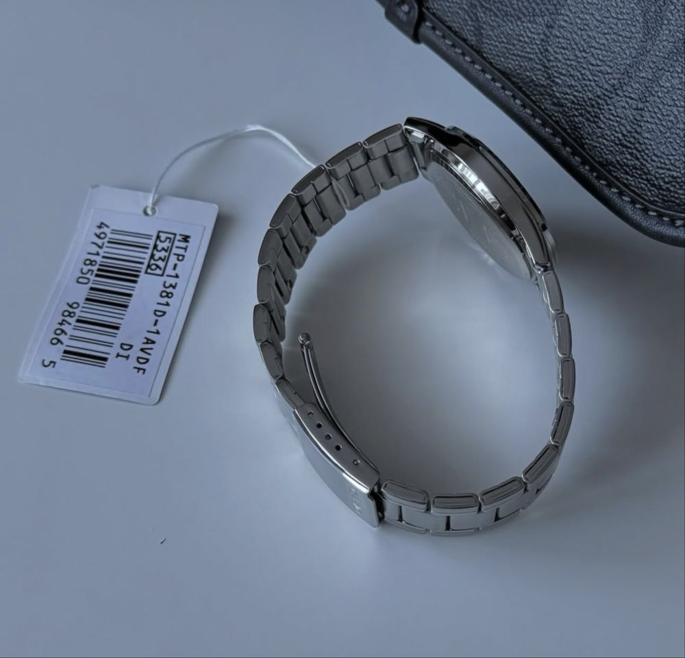 Годинник CASIO MTP-1381D-1A оригінал