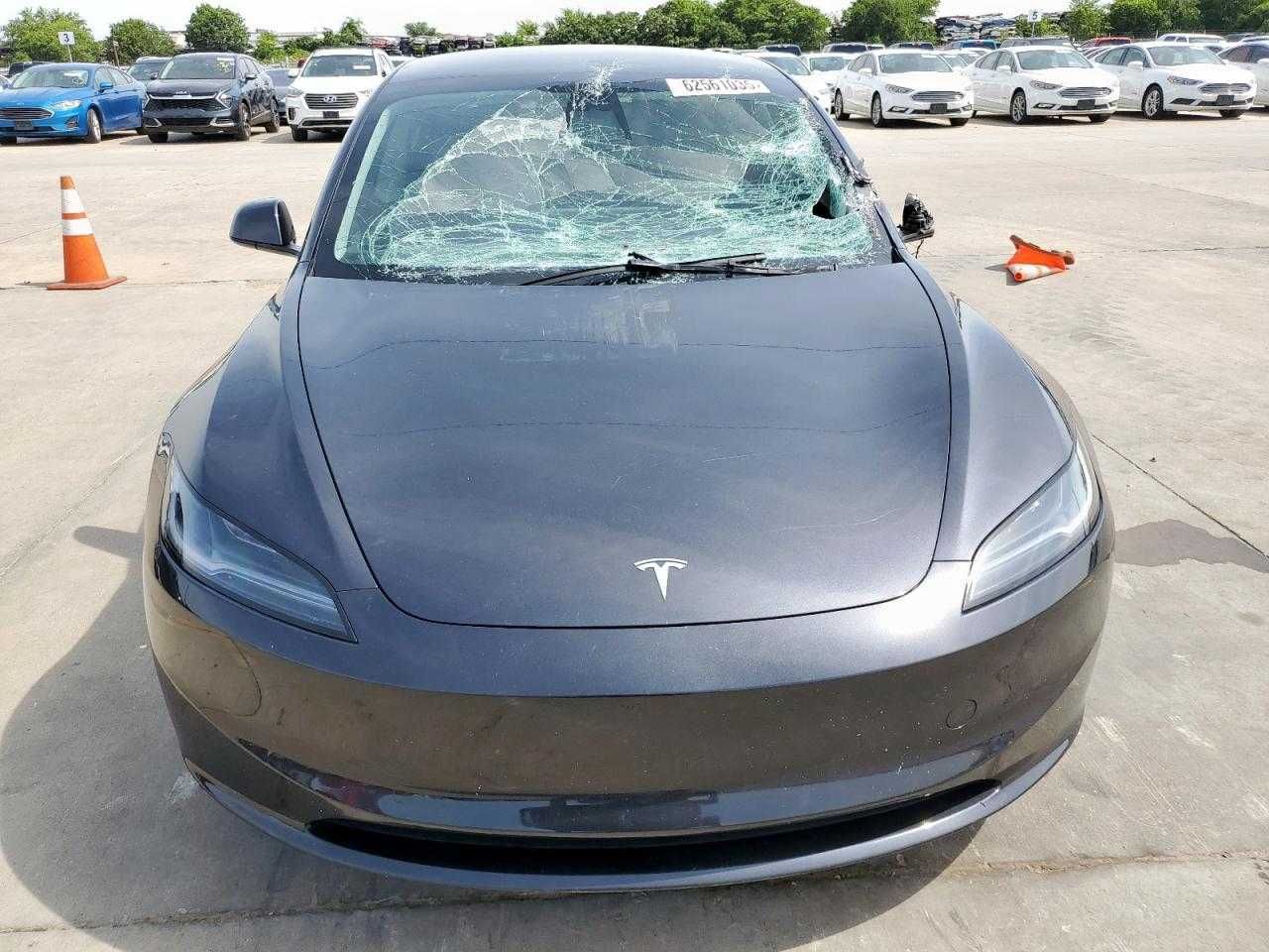 tesla model 3  2024