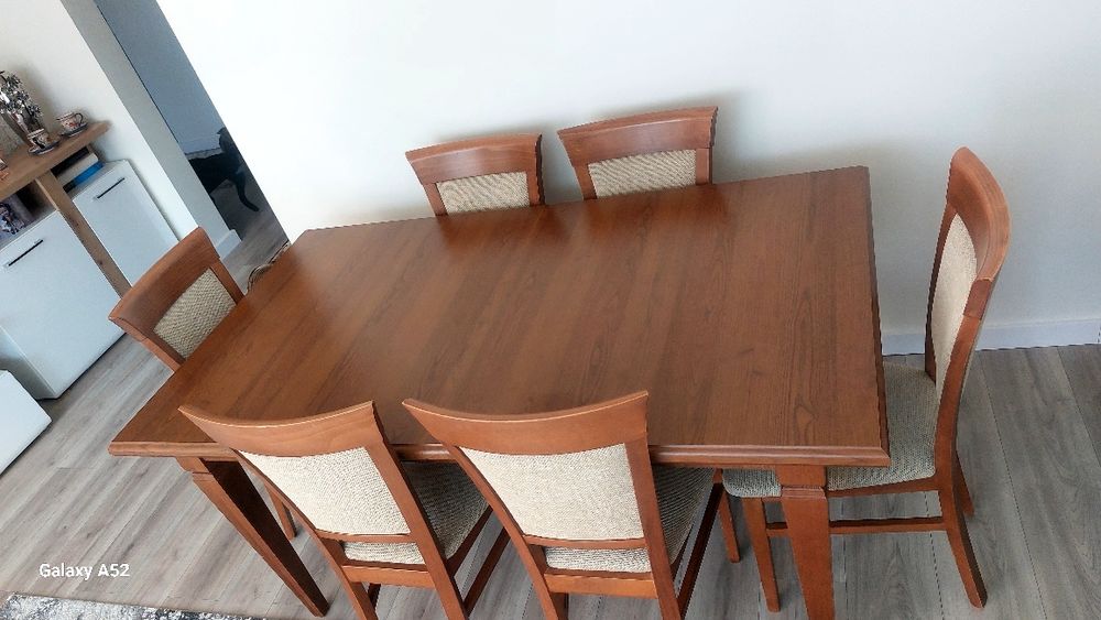 Stół, krzesła, 6 krzeseł BRW