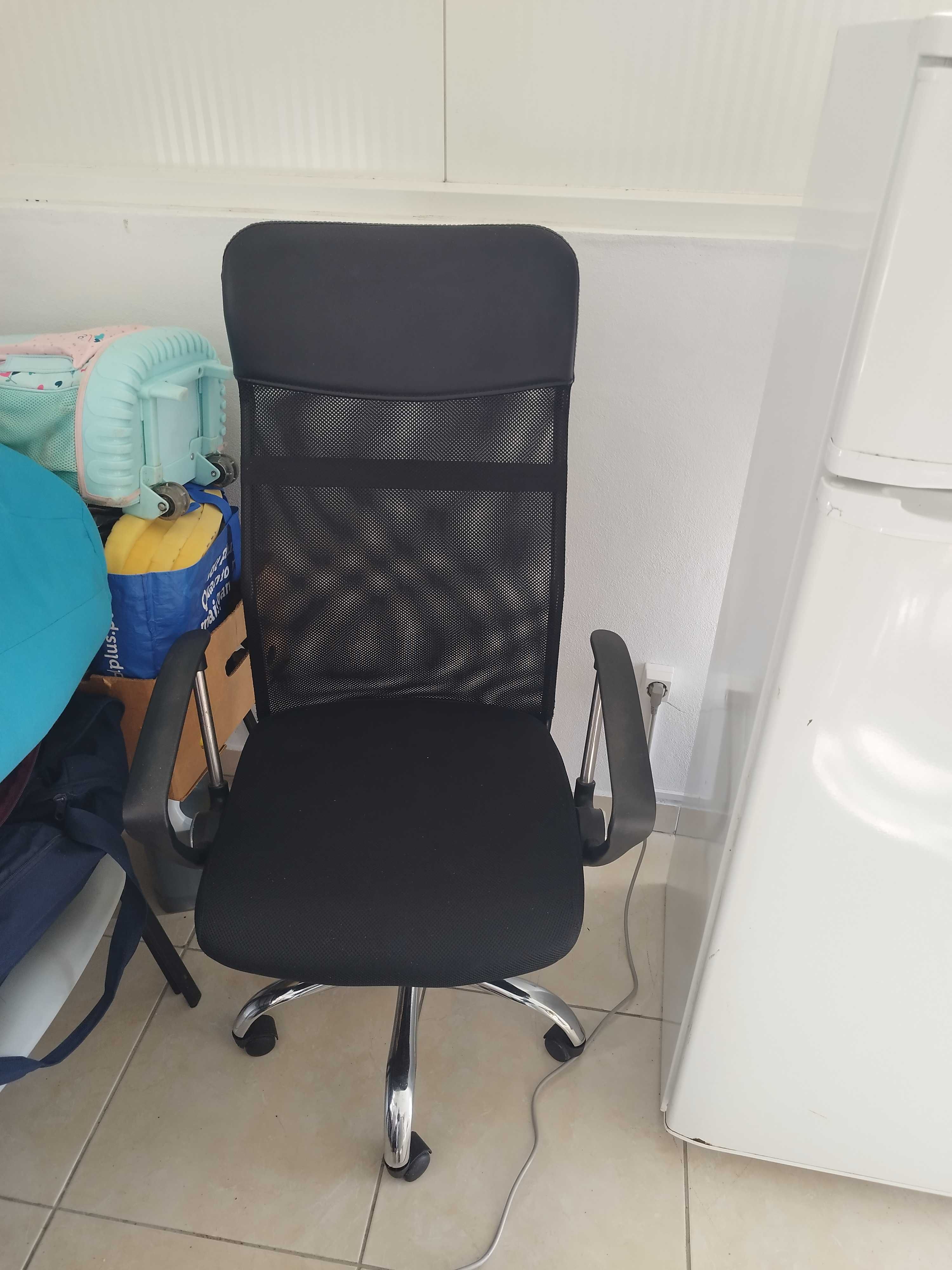 Cadeira Operativa Preta