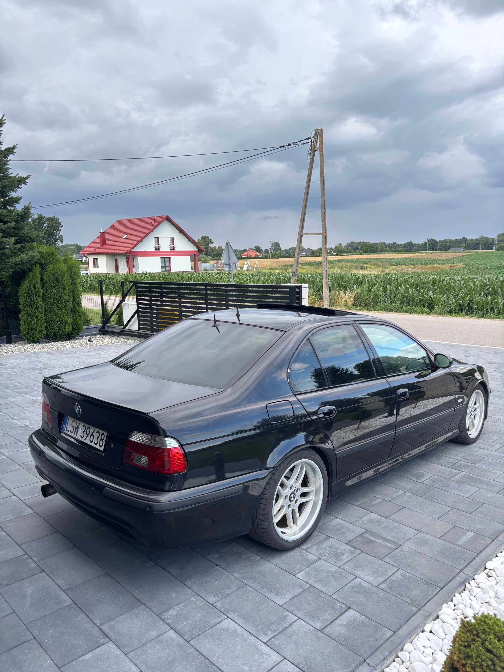 BMW e39 3.0i 2002 fabryczny M-pakiet