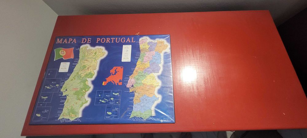 Secretaria em madeira pintada