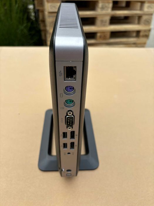 Terminal HP T630 + zasilacz +kabel zasilający + podstawka