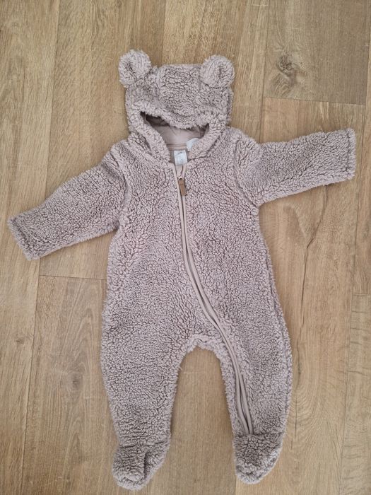 H&M kombinezon futerkowy