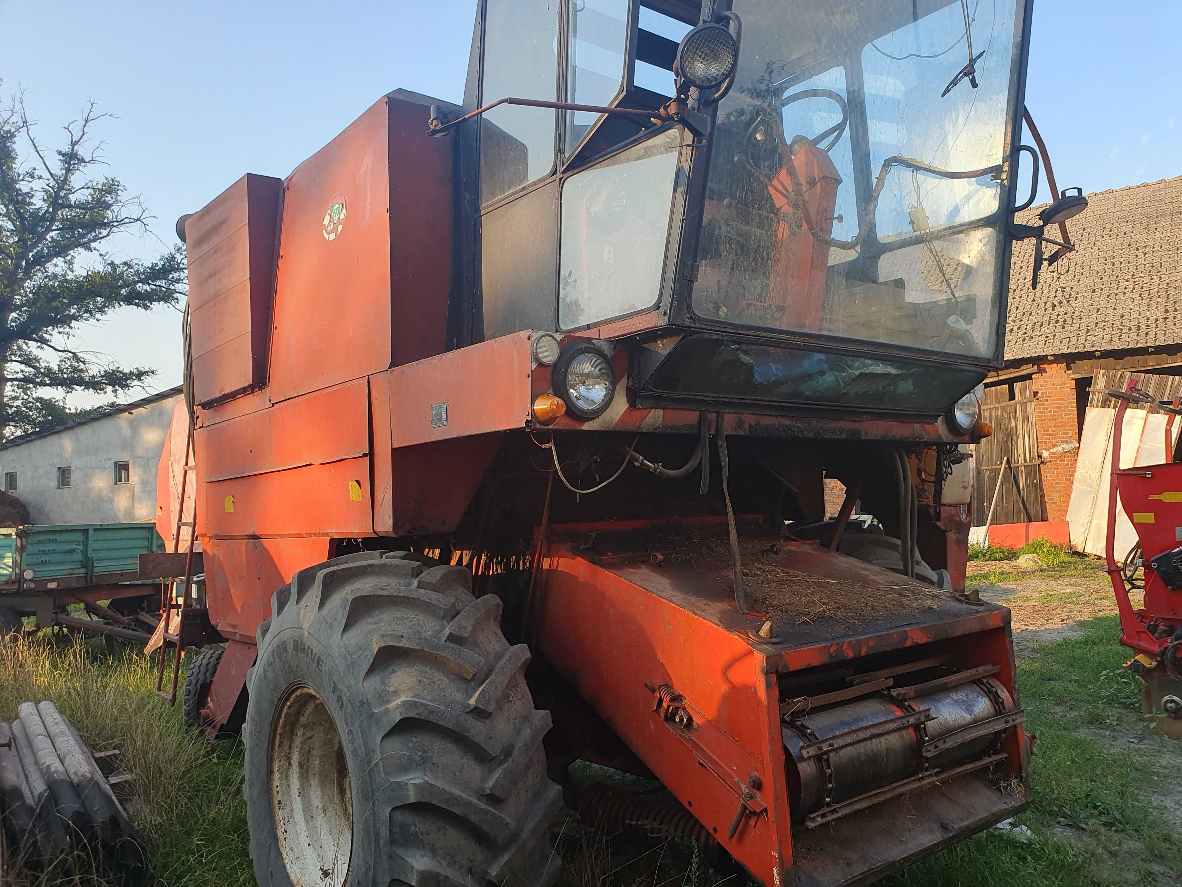 Kombajn bizon Z056