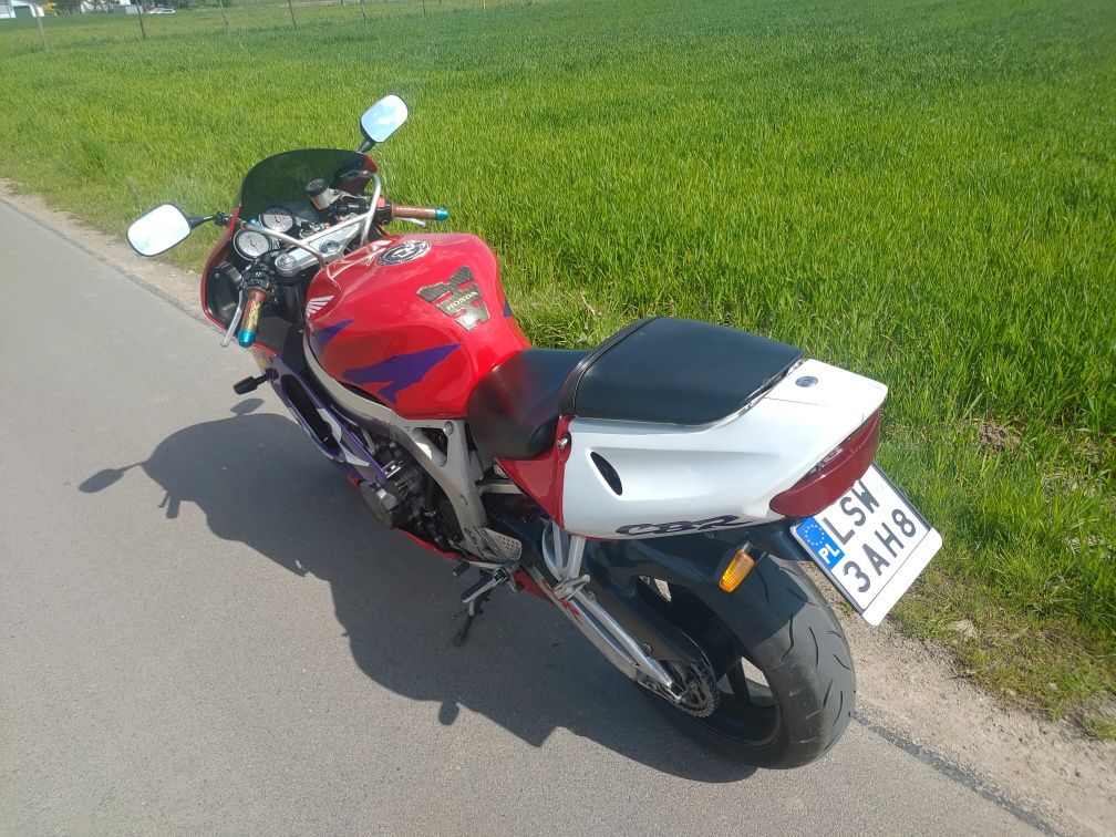 Honda CBR 900 sc33