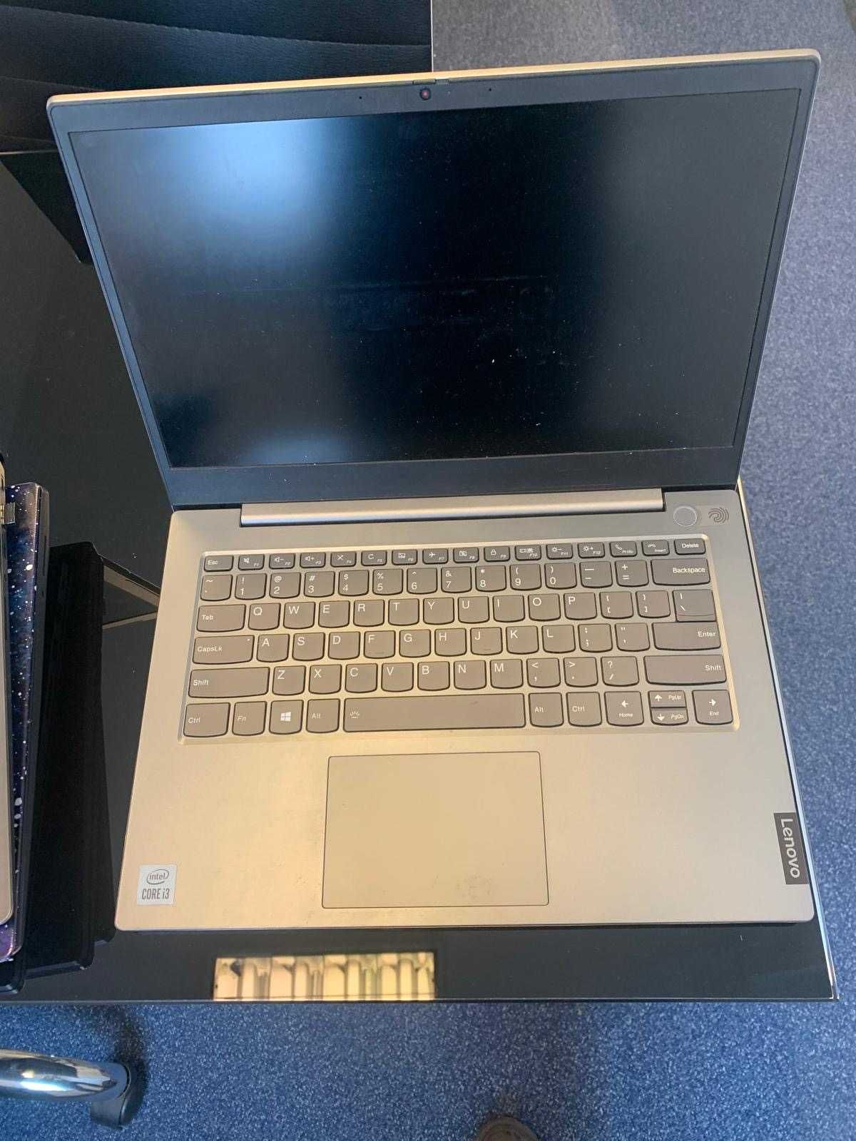 Syndyk sprzeda komputery stacjonarne oraz laptopy