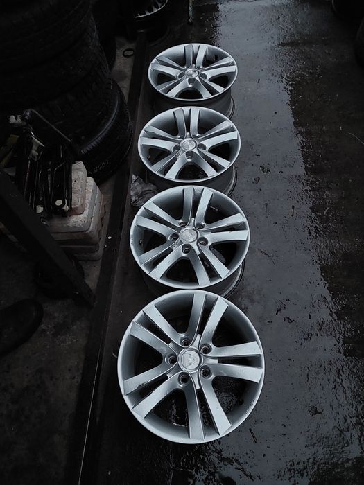 Диски Легкосплавные. 5/112/16. Ет47. J7,5. Dia 57,1.  [70,4].