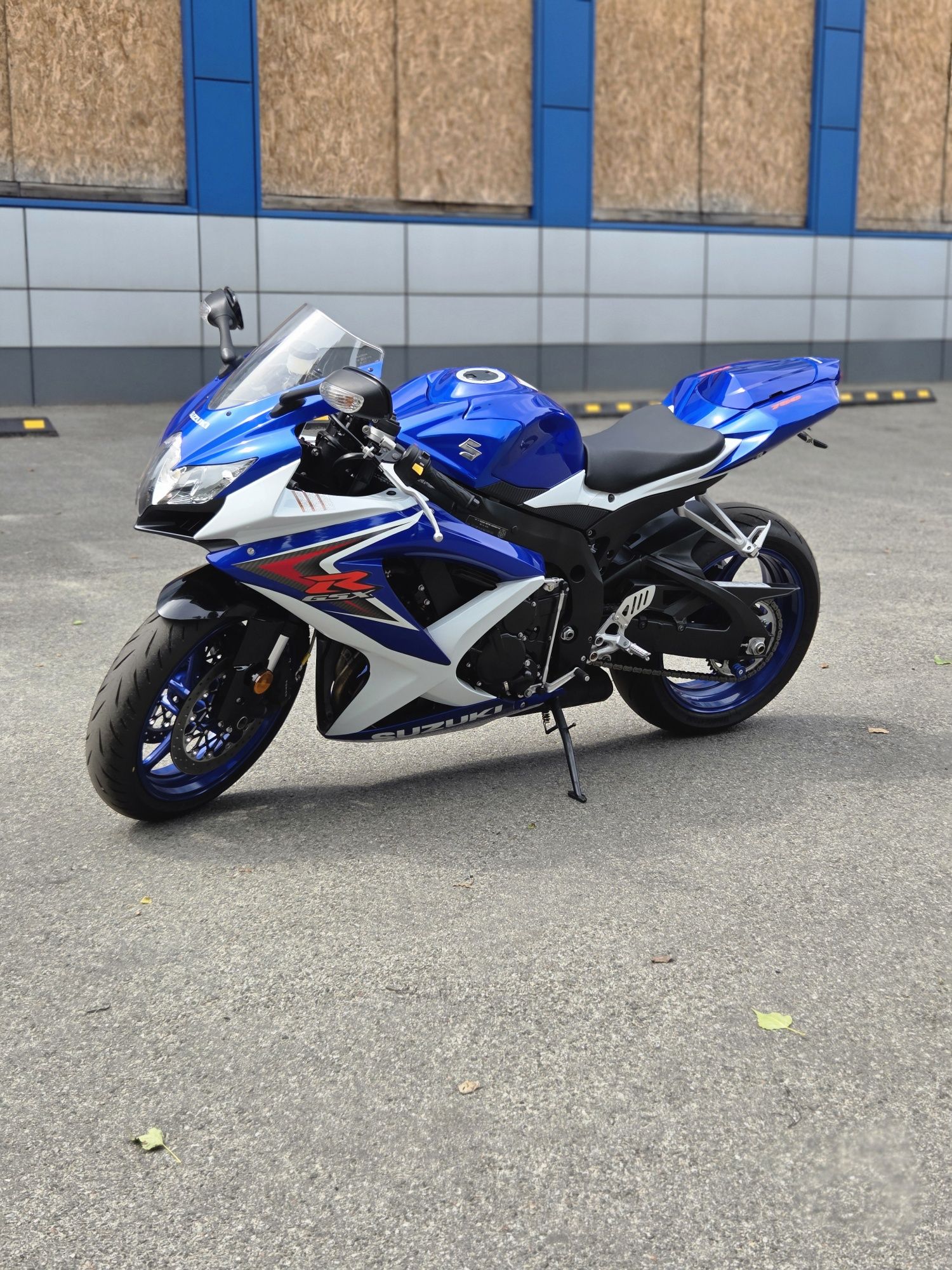 Мотоцикл SUZUKI GSX-R750,СУЗУКИ 750