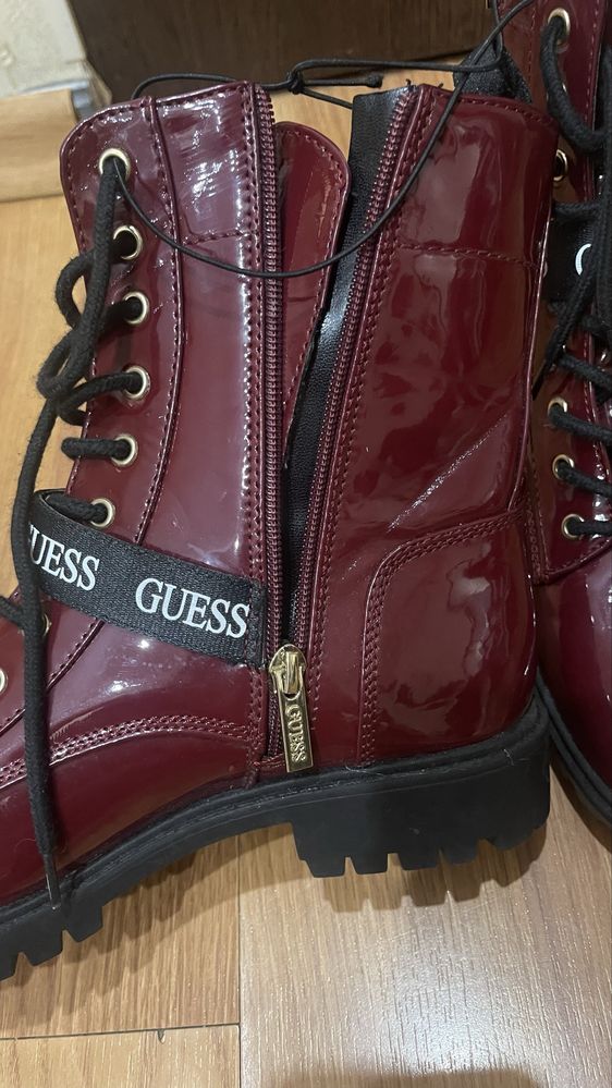 Ботинки Guess 39 размер