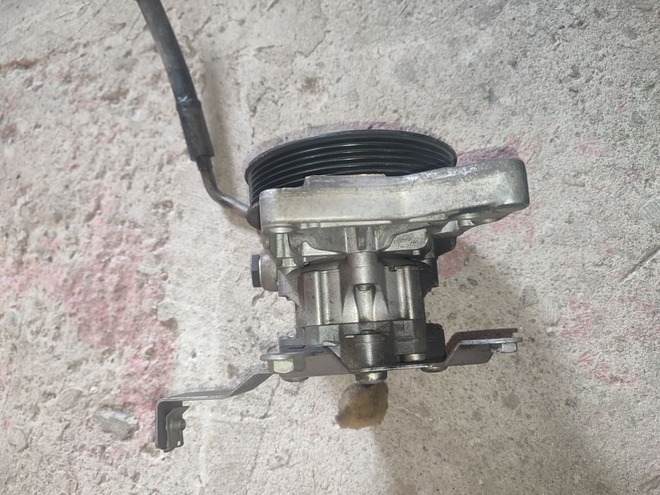 Pompą wspomagania BMW E90 E91 335d m57 e60 286km