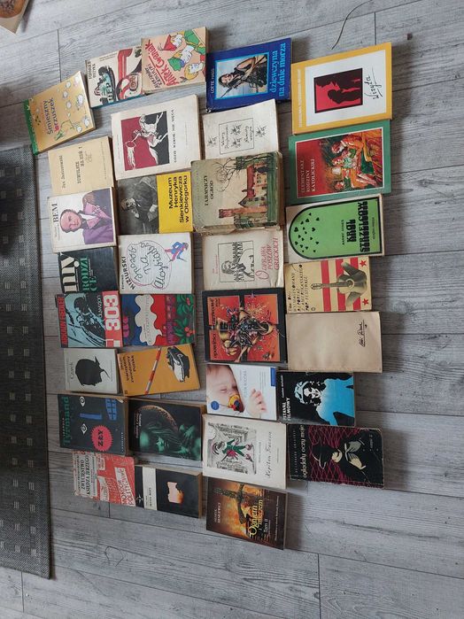 Książki wszelakiej maści